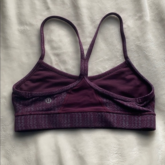 Lulu lemon sports bra - Picture 3 of 3